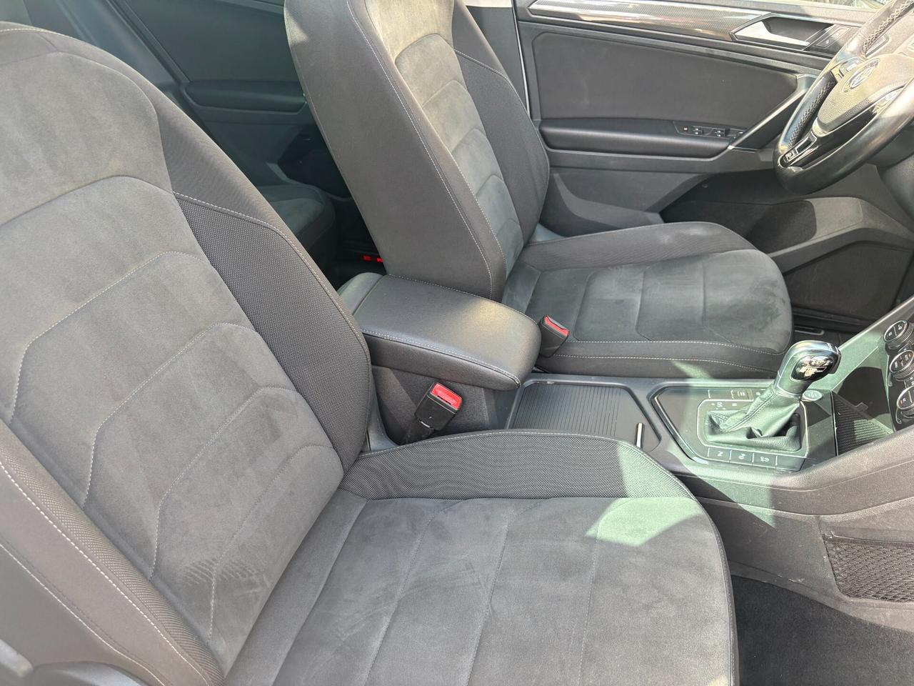 Volkswagen Tiguan 2.0 TDI SCR DSG R-LINE