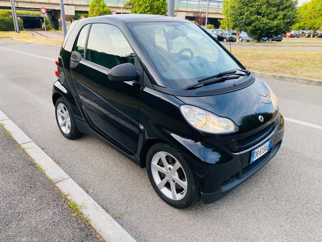 Smart ForTwo 1000 52 kW coupé pure