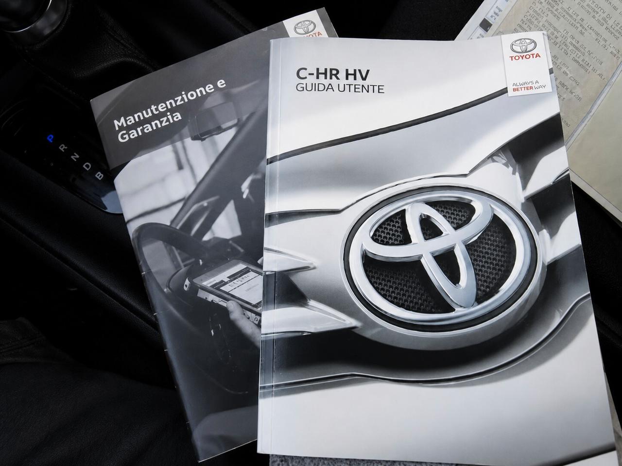 Toyota C-HR 1.8 Hybrid E-CVT Business
