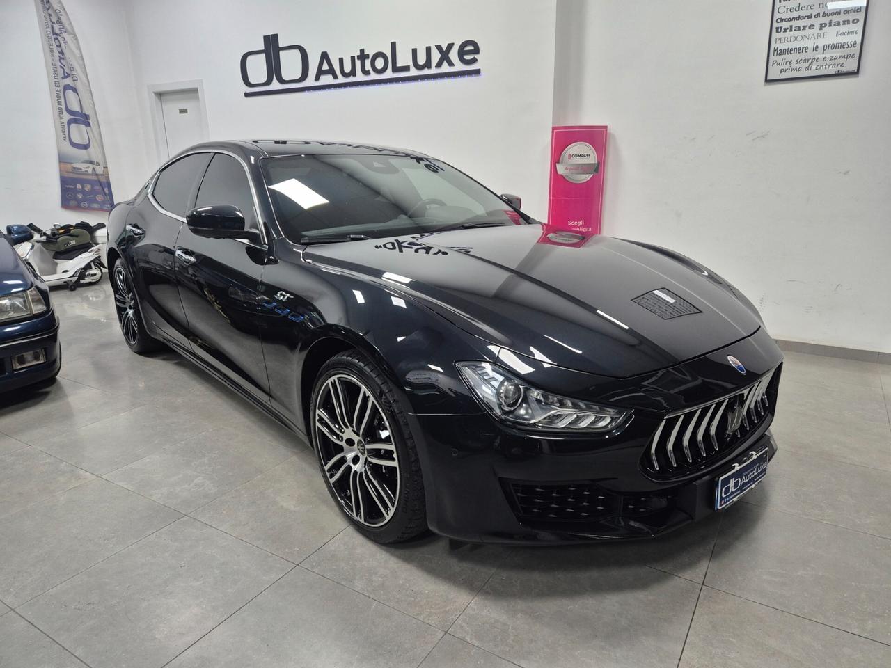 Maserati Ghibli 330 CV MHEV GT