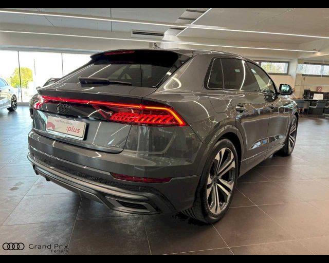 AUDI Q8 45 TDI quattro tiptronic Sport