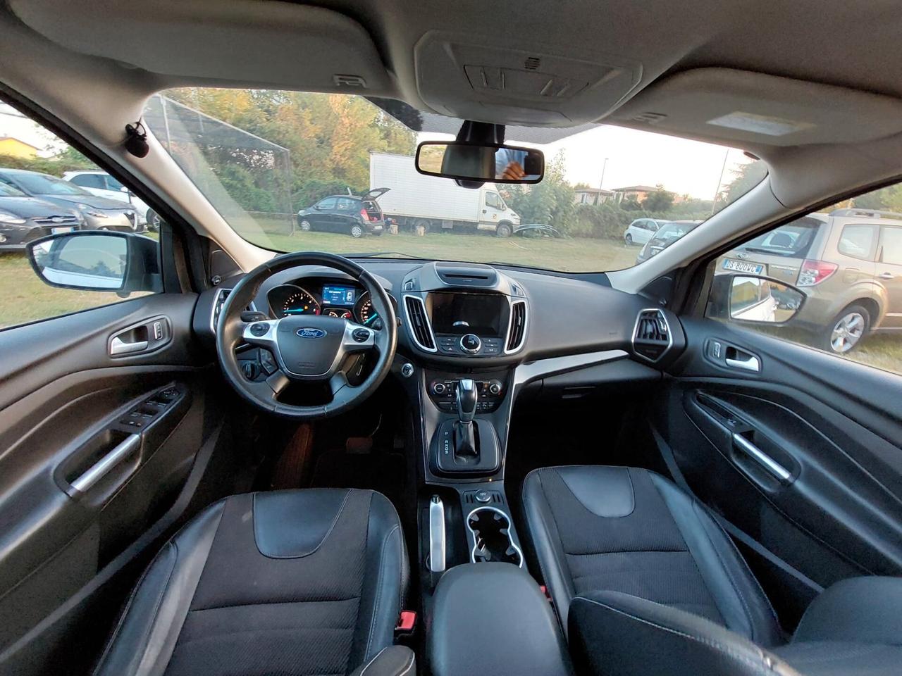 Ford Kuga 2.0 TDCI 150 CV S&S 4WD Powershift Titanium