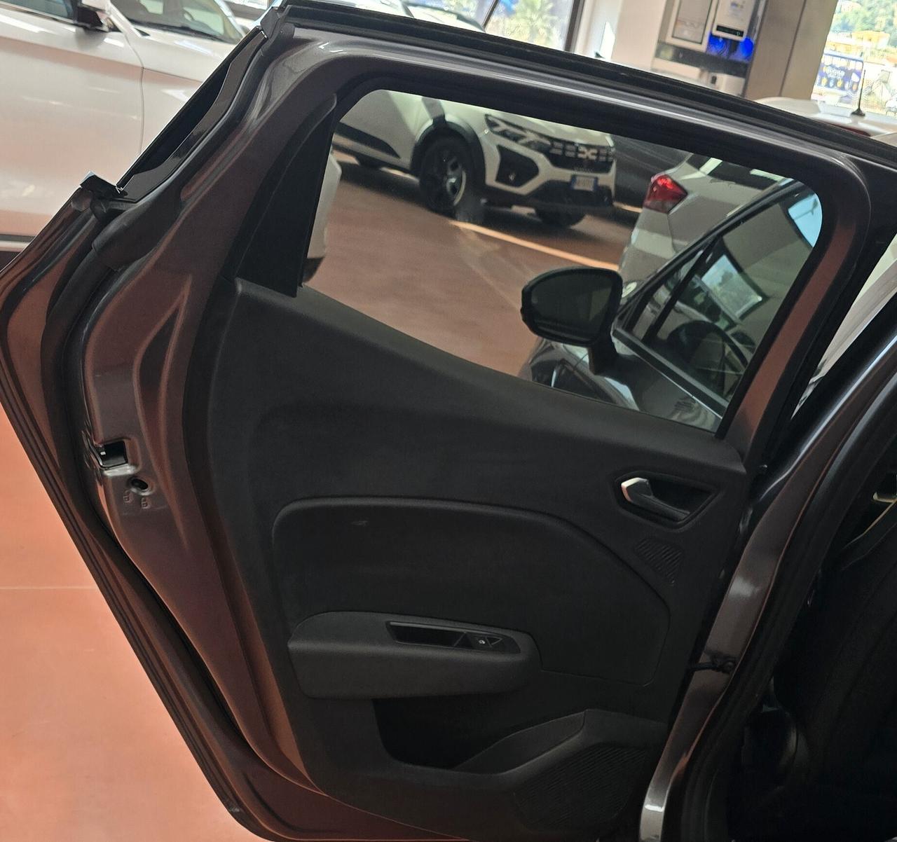 Renault Clio 1.0 TCe 90 CV (66 kW) Techno – Berlina Moderna, Tecnologica e Sostenibile