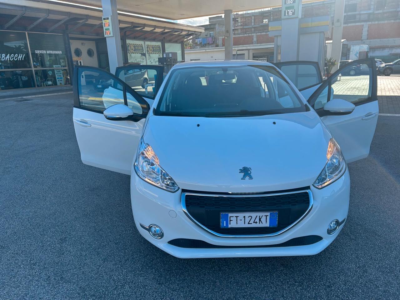 Peugeot 208 PureTech 82 5 porte Access