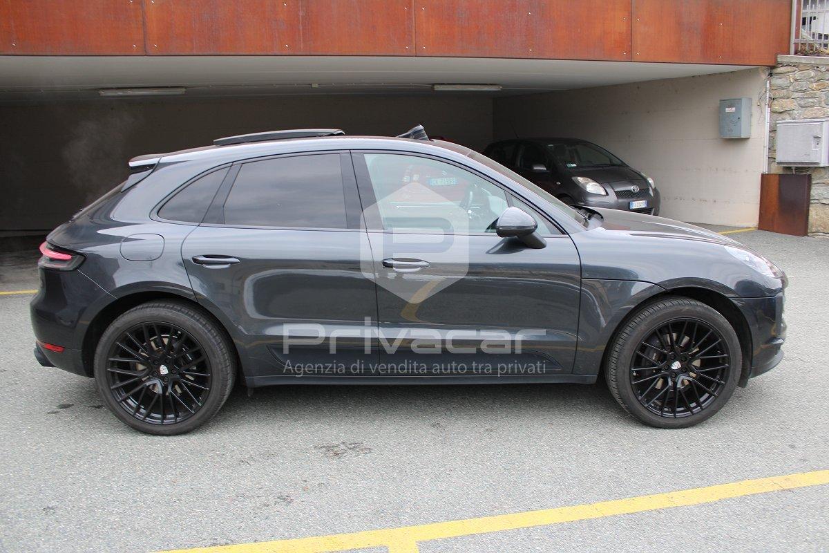 PORSCHE Macan 2.0