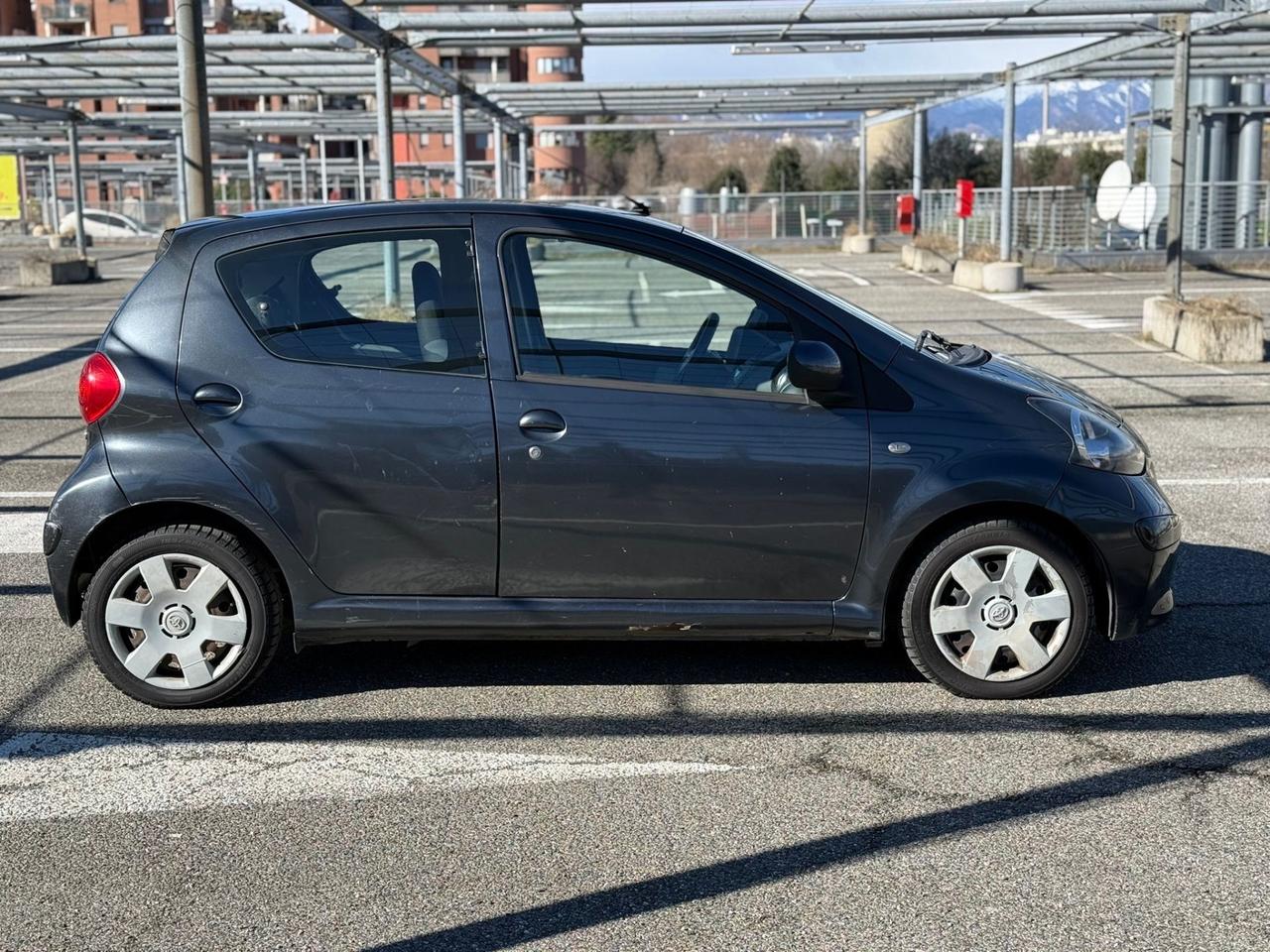 Toyota Aygo 1.0 12V VVT-i 5 porte