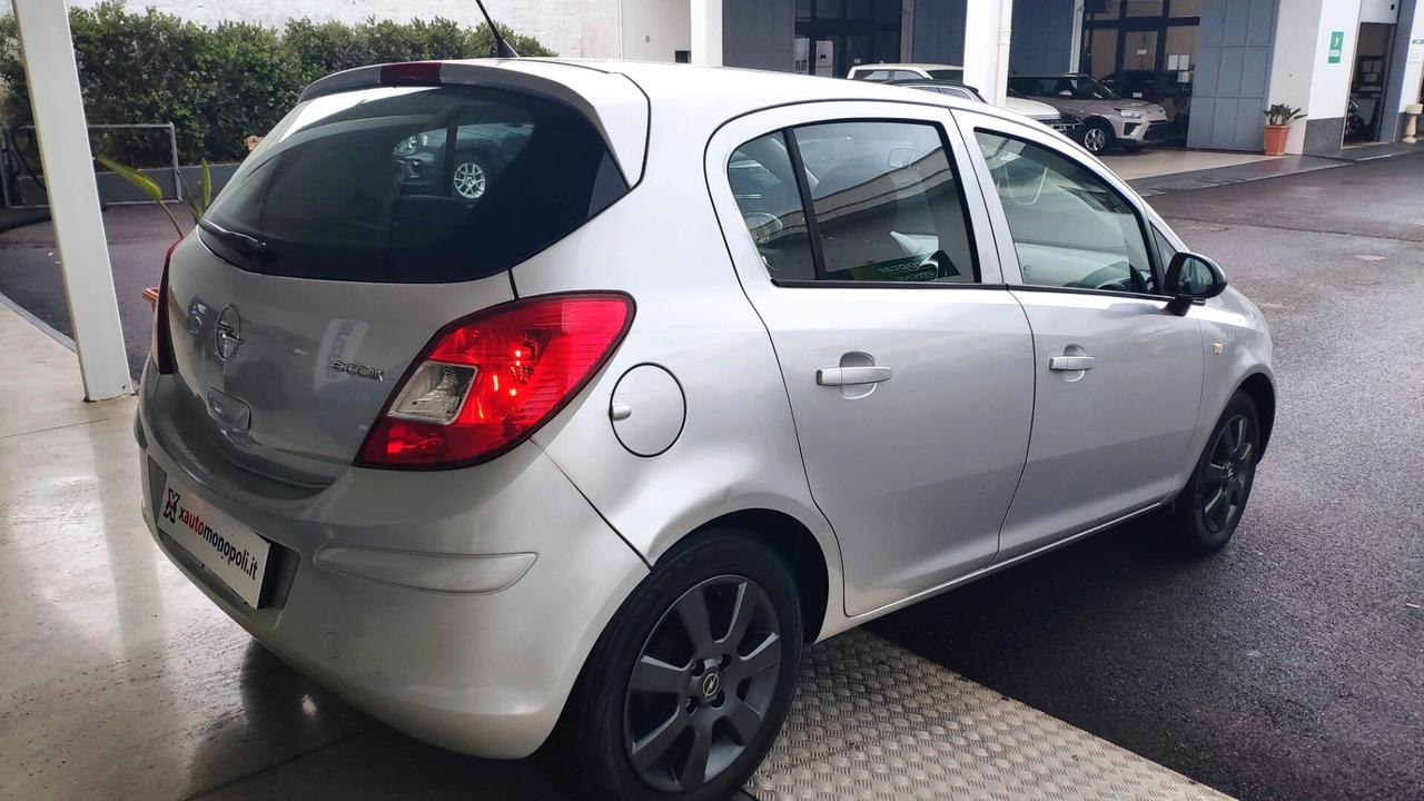 Opel Corsa 1.3 Diesel 75 CV 5P