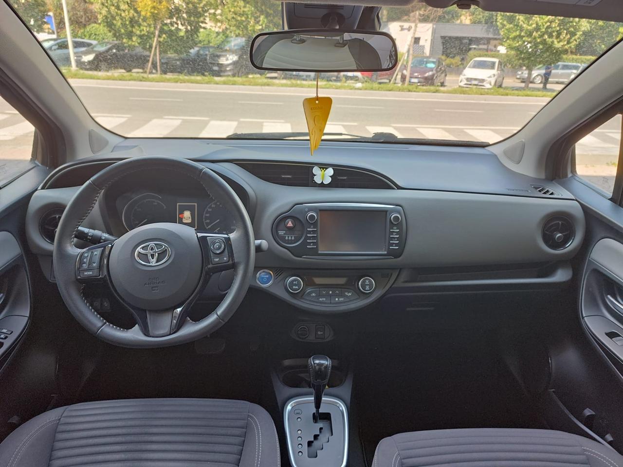 TOYOTA Yaris 5p 1.5h Active