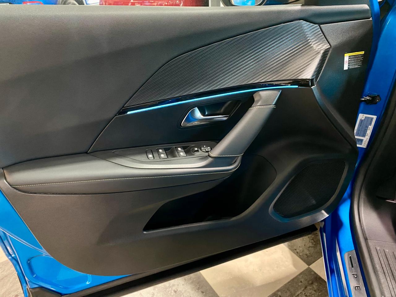 Peugeot 2008 PureTech 130 S&S GT-2023