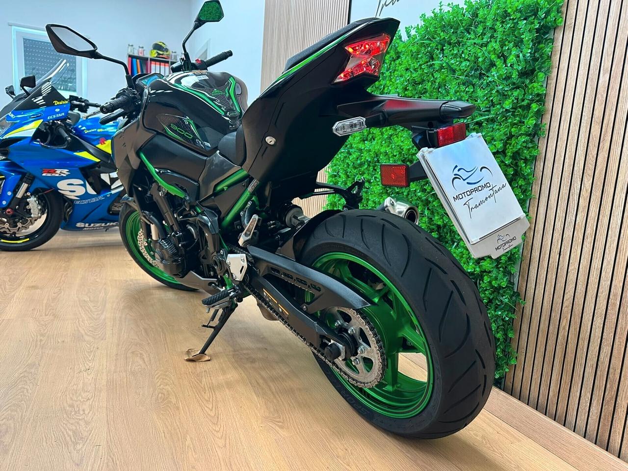 KAWASAKI Z900 Z 900 2024 13.000KM DA 119€ AL MESE