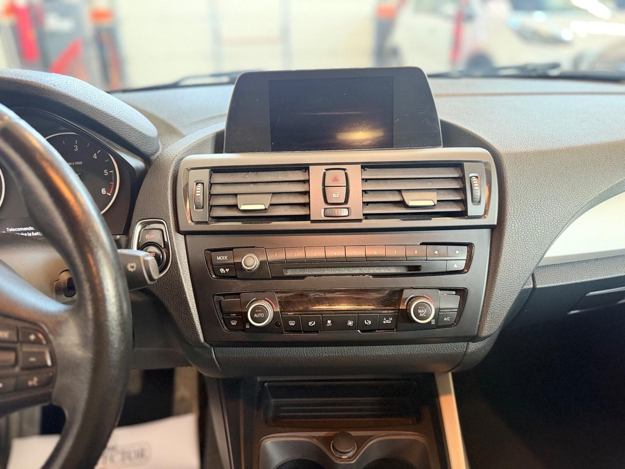 Bmw 116 116d 5p. Sport AUTOMATICO NEOPATENTATI