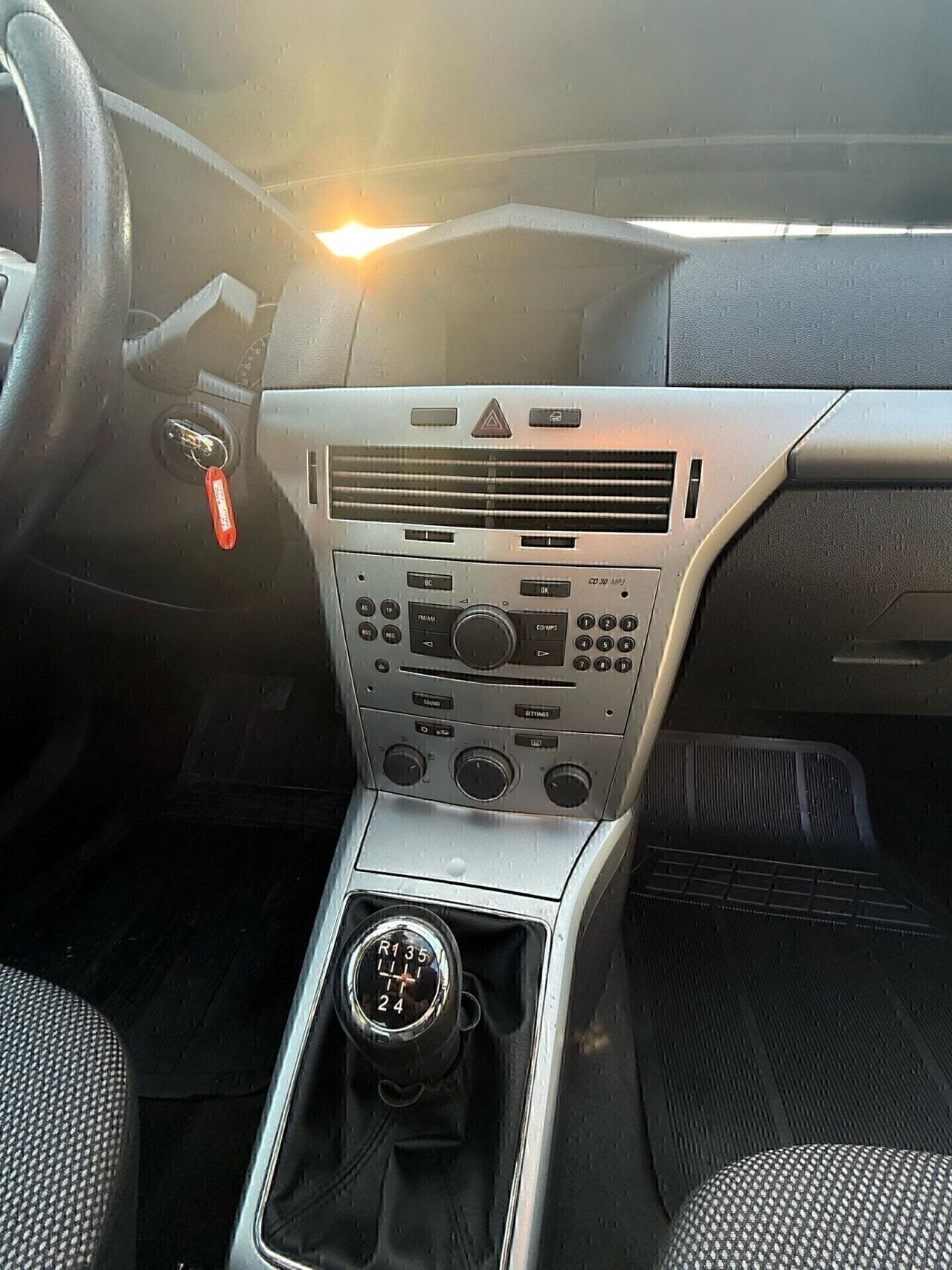 Opel Astra 1.4 16V GPL-TECH 5 porte Enjoy