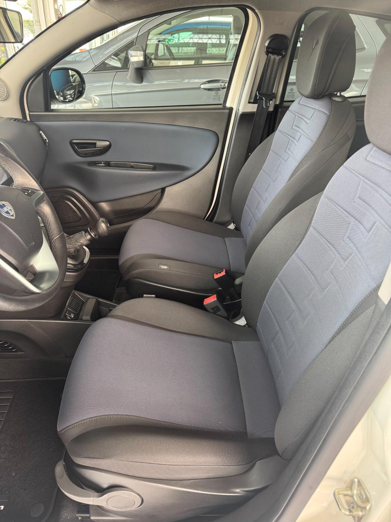LANCIA YPSILON 1.0 HYBRID GOLD PLUS FULL OPTIONAL