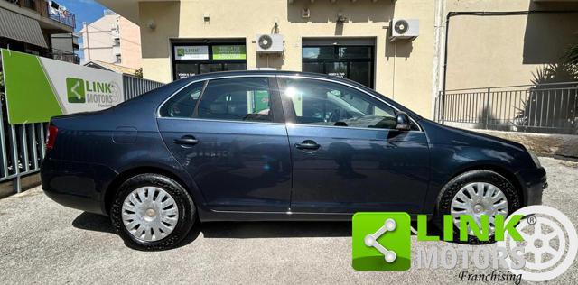VOLKSWAGEN Jetta 1.9 TDI DPF Sportline