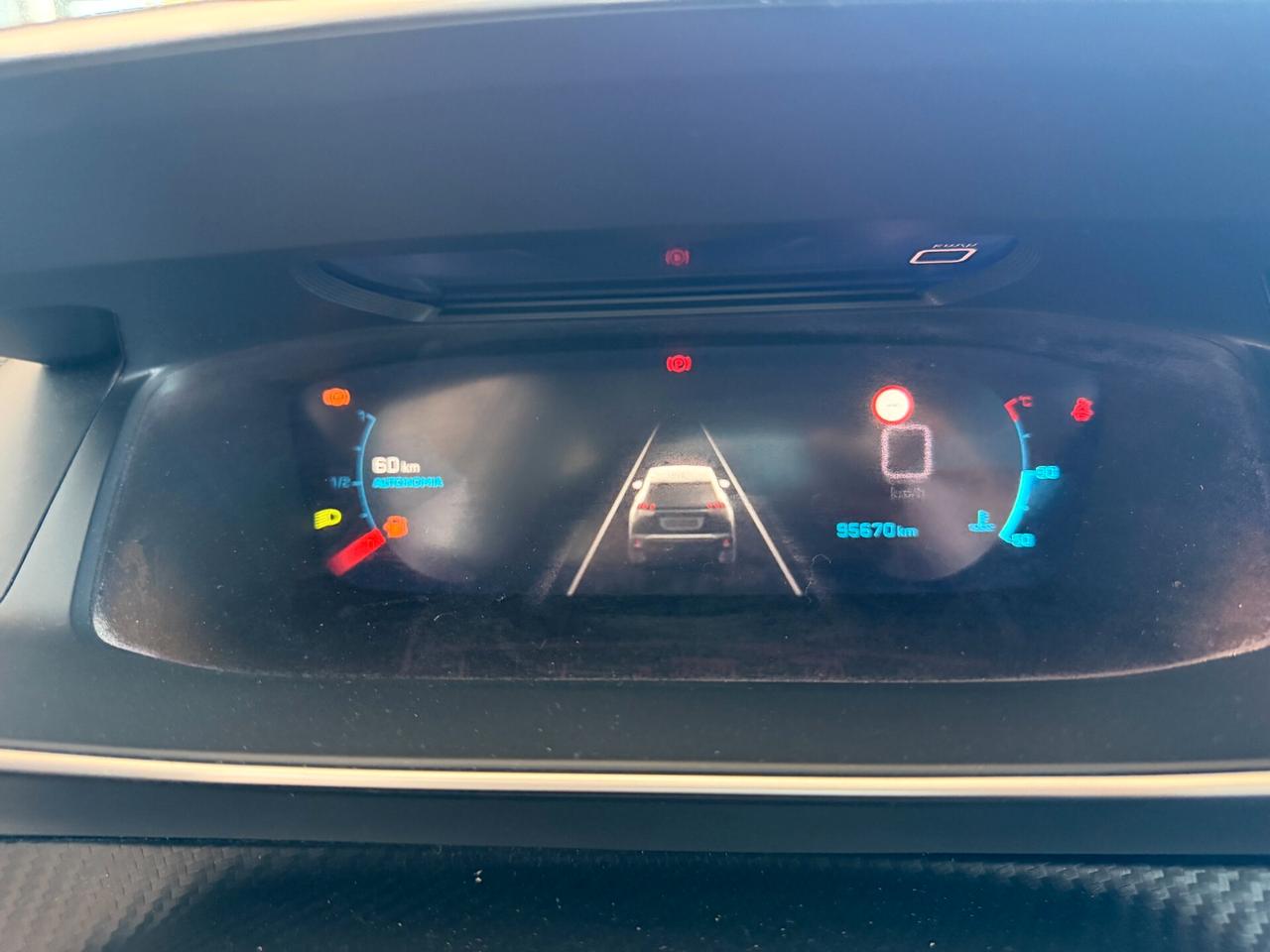 Peugeot 2008 PureTech 130 S&S Allure (96kw)