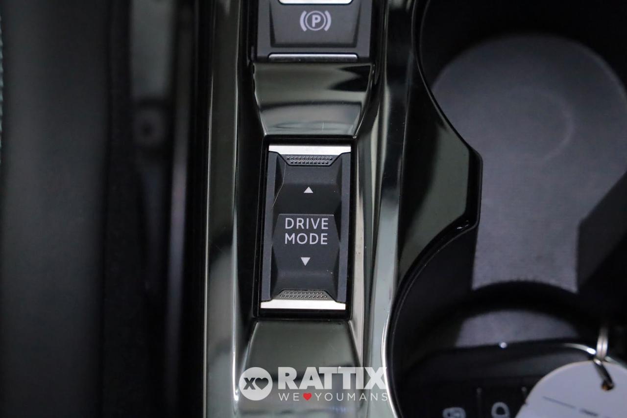 Peugeot e-2008 motore elettrico 100kW Allure