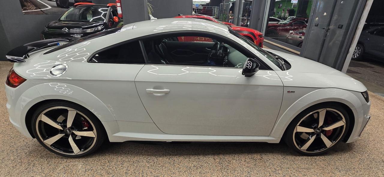 Audi TT TTS Coupé TFSI quattro S tronic