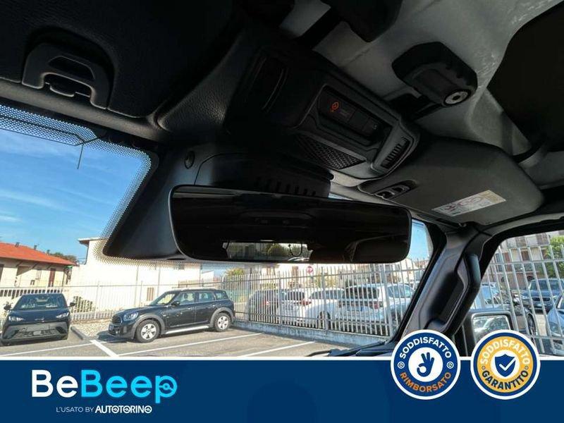 Jeep Wrangler UNLIMITED 2.0 TURBO SAHARA AUTO