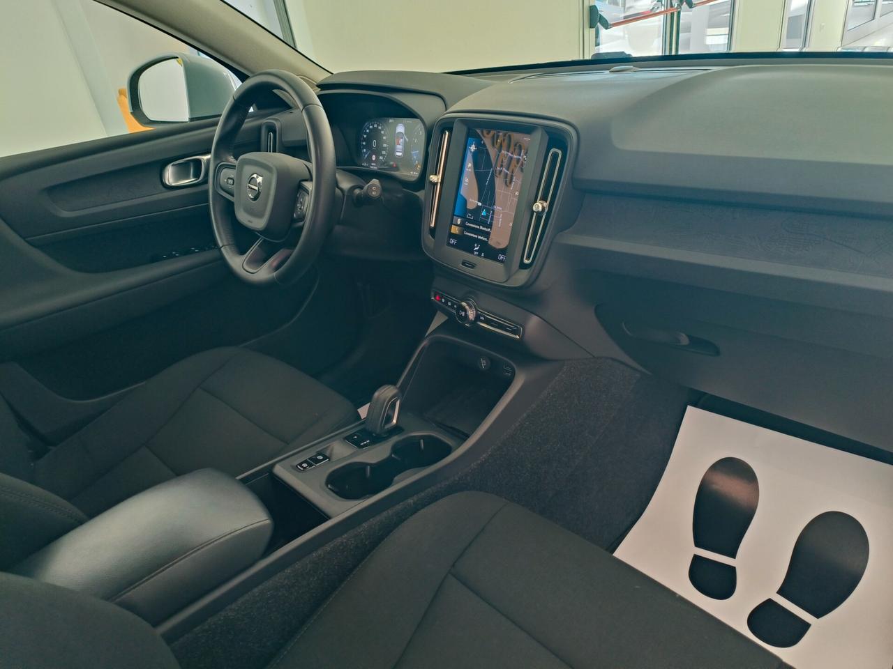 Volvo XC40 T3 Momentum Core