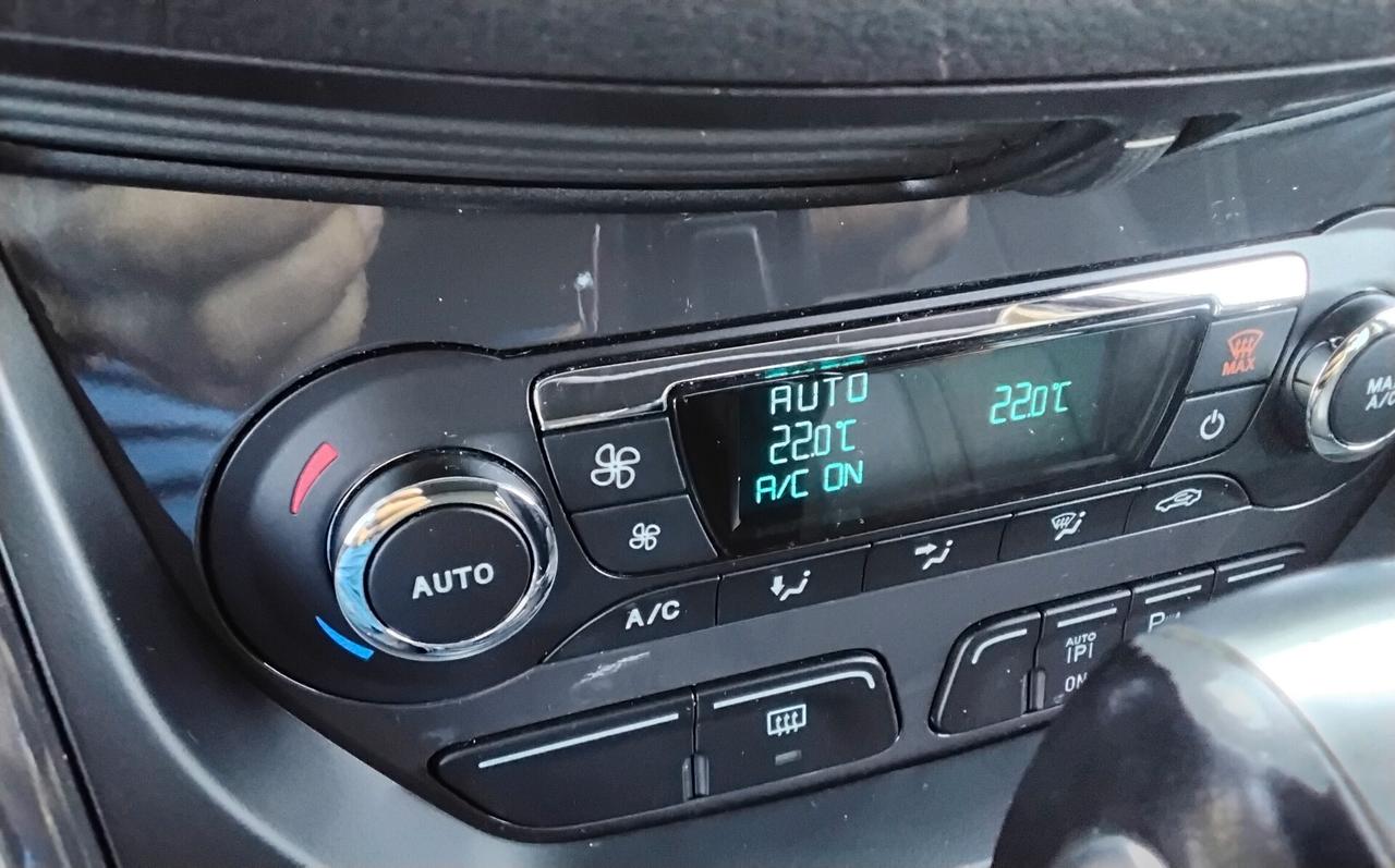 Ford Kuga 2.0 TDCI 163 CV 4WD Powershift Titanium