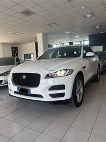 Jaguar F-Pace 2.0 D 180 CV AWD aut. Chequered Flag