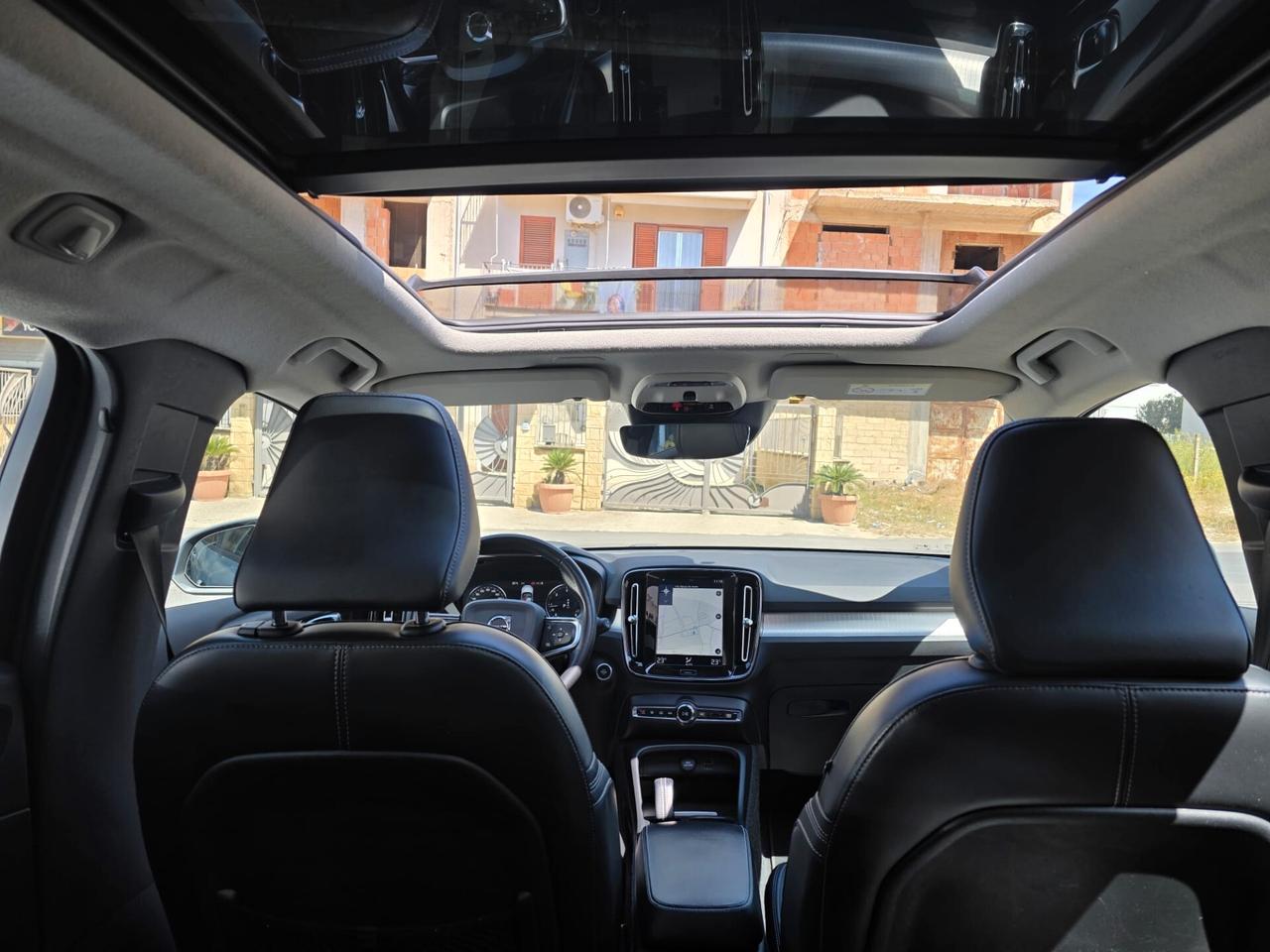 Volvo XC40 D3 R-design Tettuccio apr. HARMAN kardon