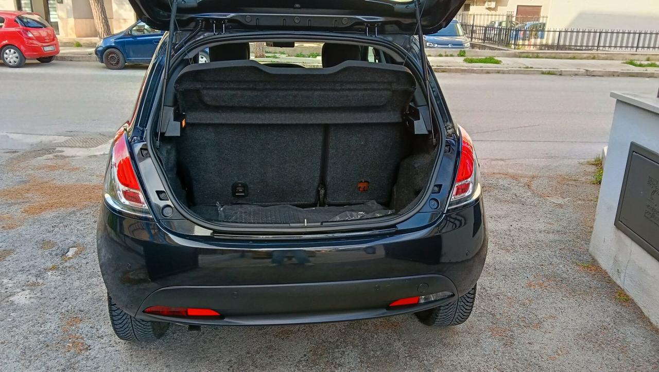 LANCIA YPSILON 1.3 MTJ-GARANZIA FULL