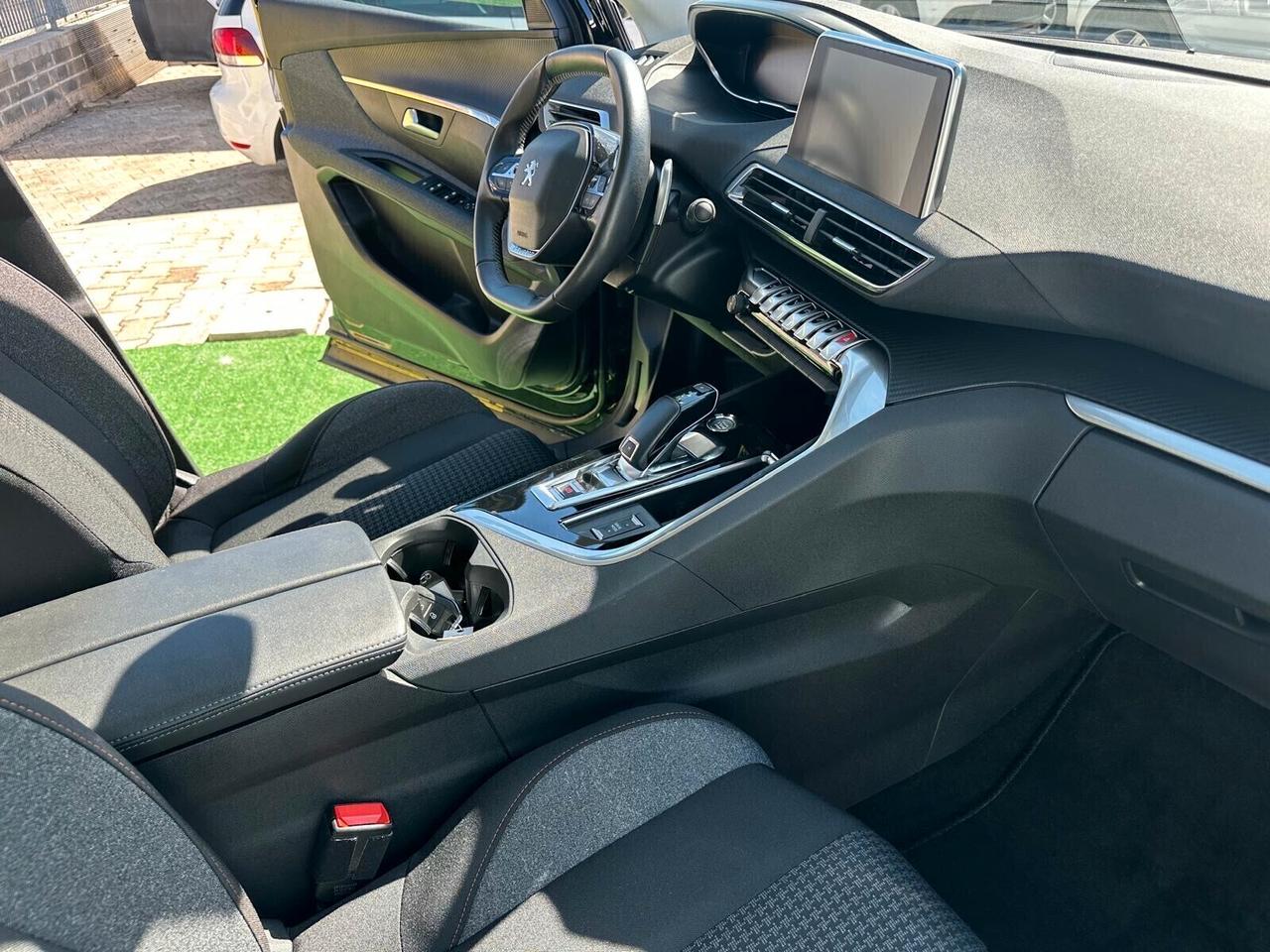 Peugeot 3008 BlueHDi 130 S&S EAT8 Allure Pack