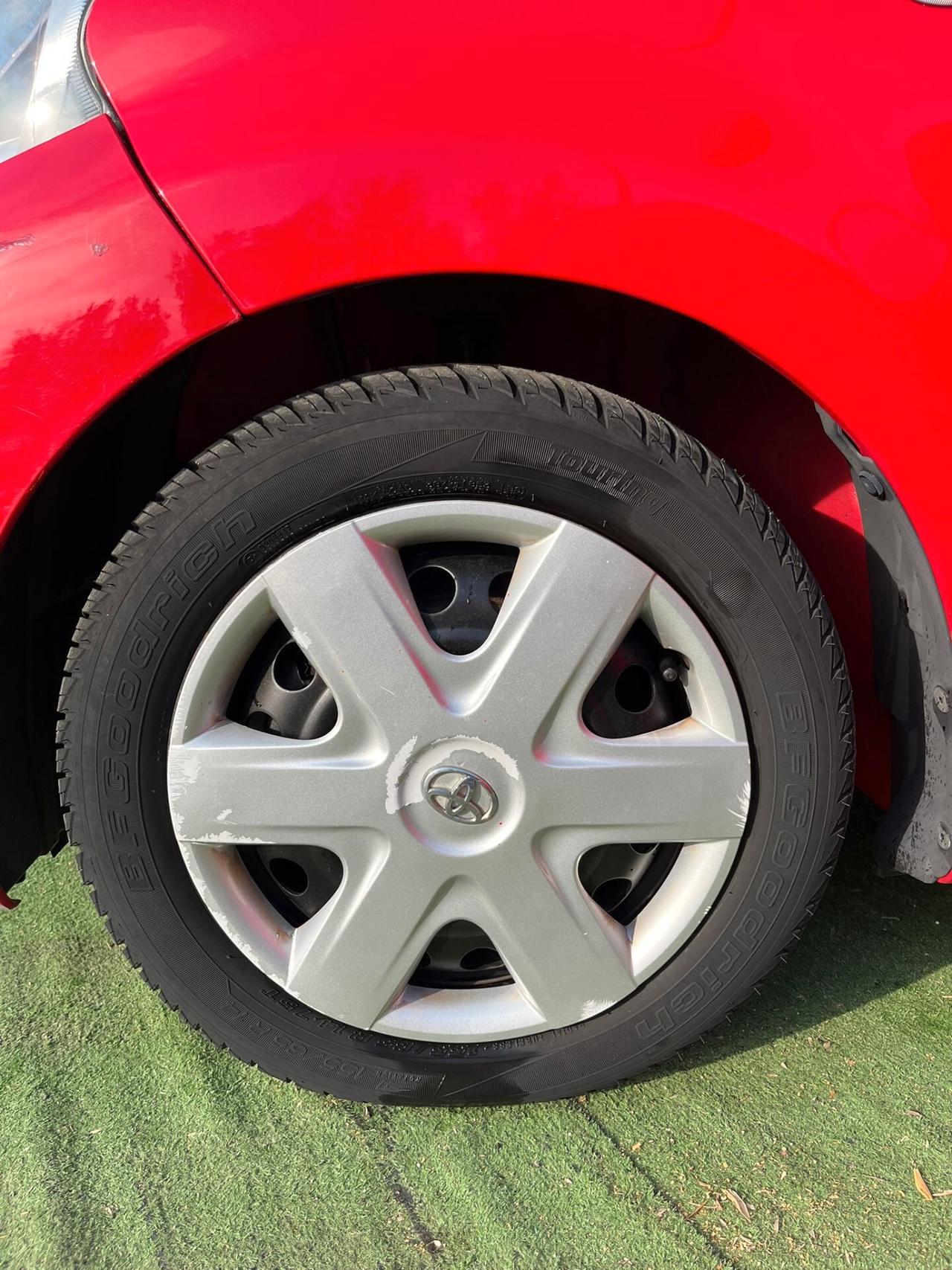 Toyota Aygo 1.0 12V VVT-i 5 porte Sol Connect
