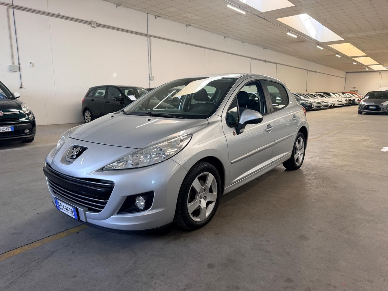 Peugeot 207 1.6 8V HDi 112CV 5p. XS