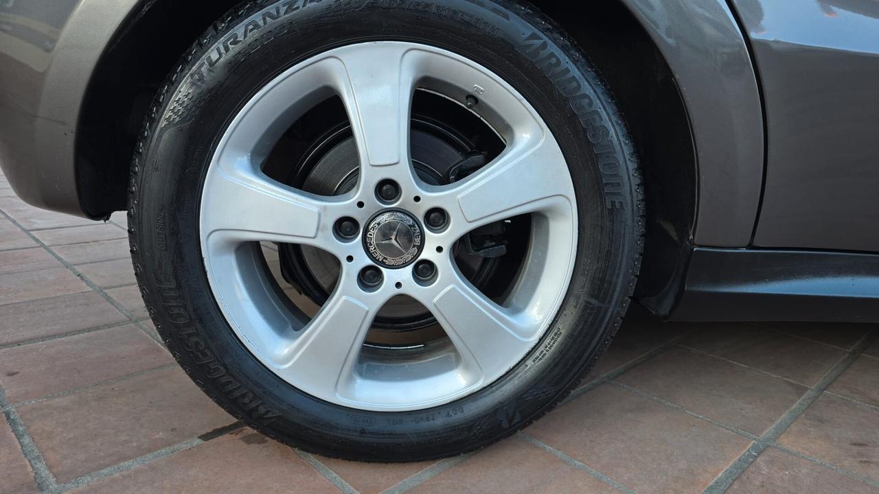 Mercedes-benz A 160 CDI BlueEFFICIENCY Avantgarde