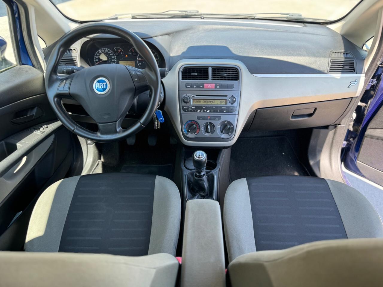 Fiat Grande Punto 1.4 16V 3P. Giugiaro Sport