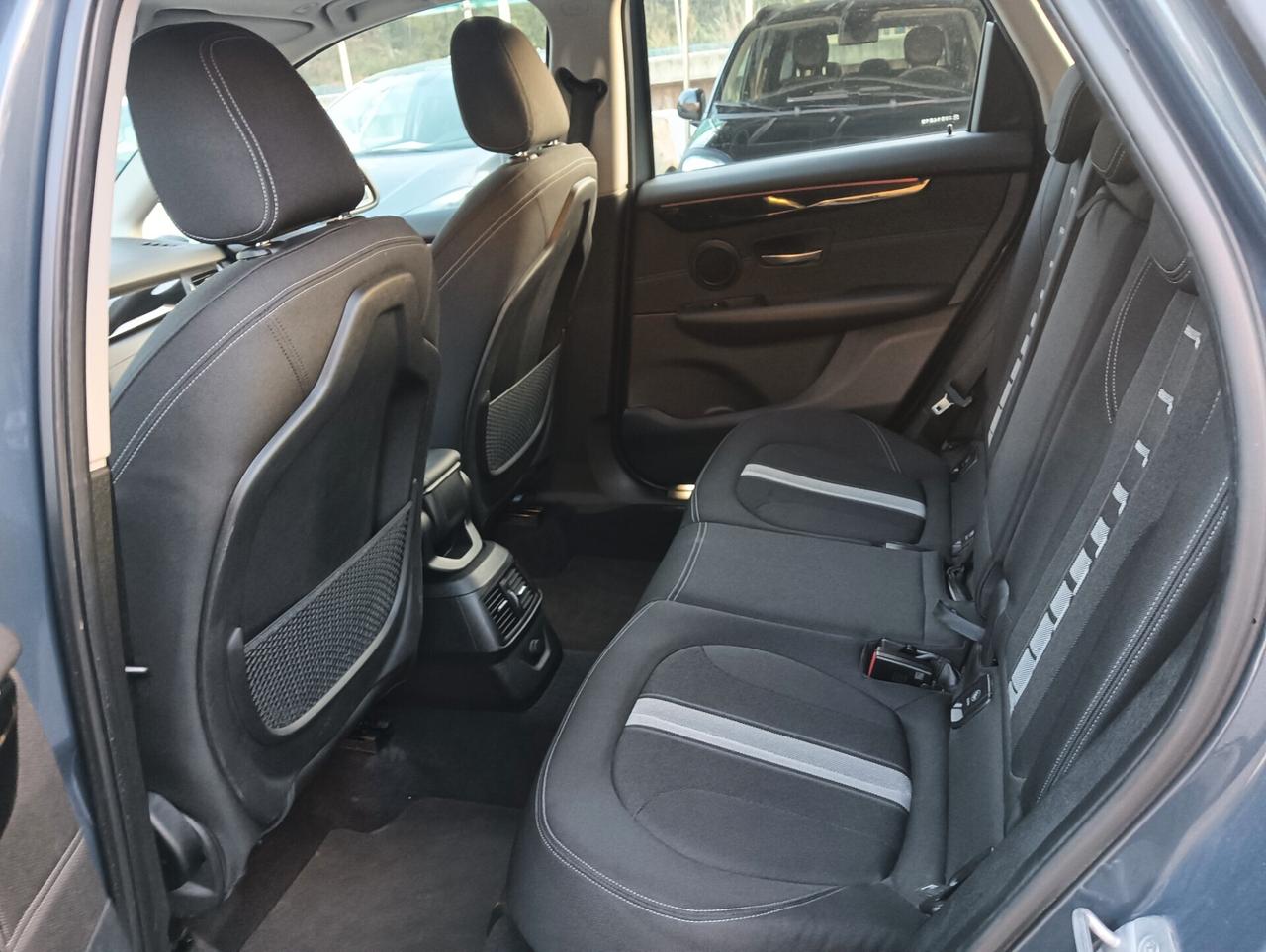 Bmw 216 216d Active Tourer Sport