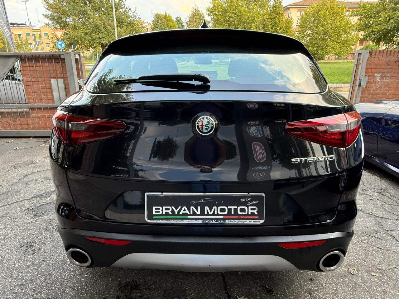 Alfa Romeo Stelvio 2.2 Turbodiesel 160 CV AT8 RWD Business