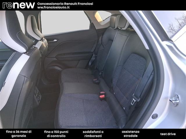 RENAULT Captur E-TECH Hybrid 145 FAST TRACK 2023