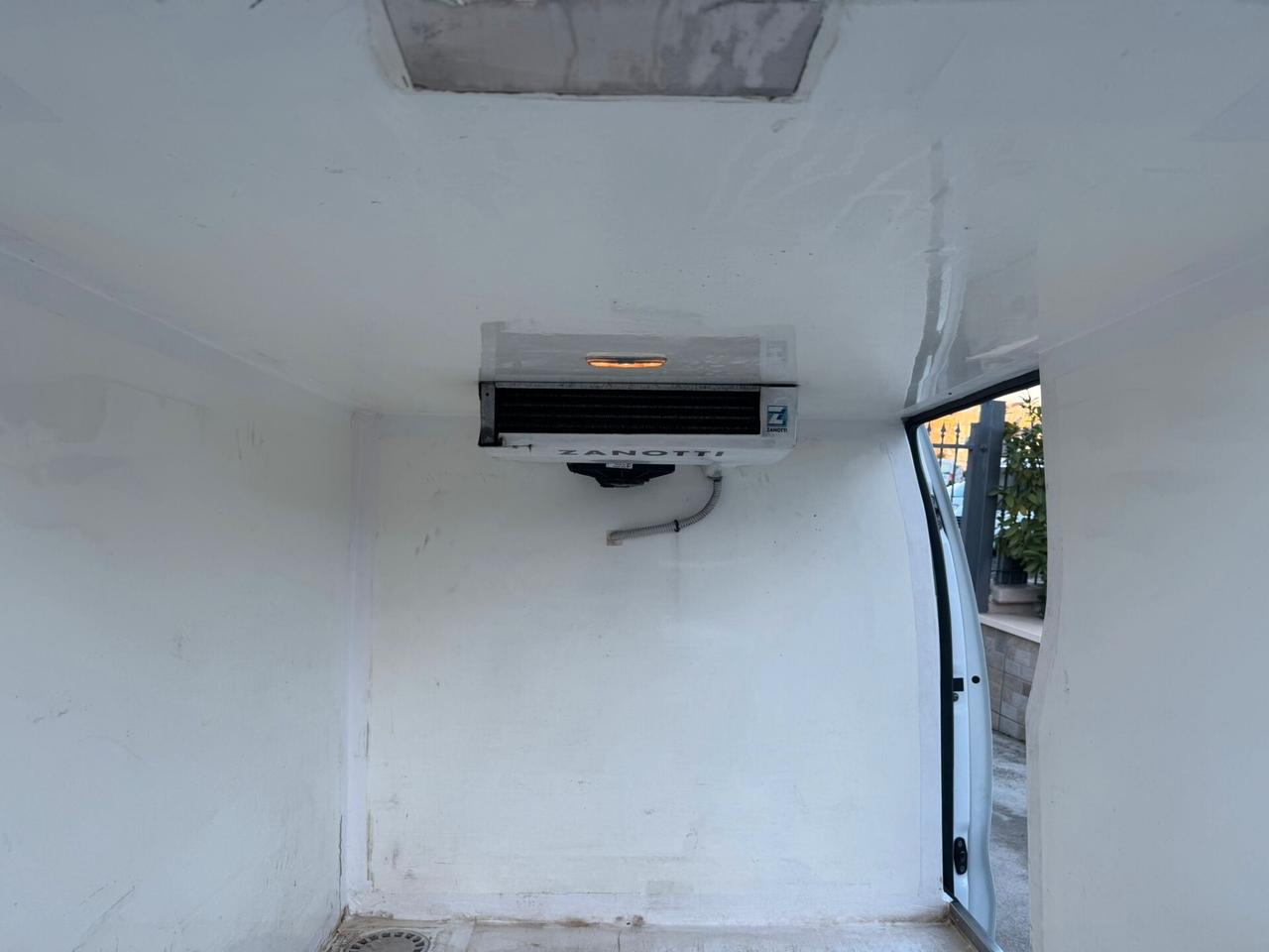 Peugeot Expert BlueHDi 100 S&S - FRIGO -