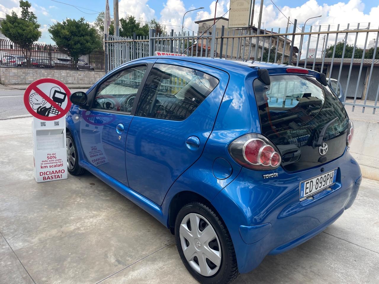 Toyota Aygo 1.0 12V VVT-i 5 porte Now Connect