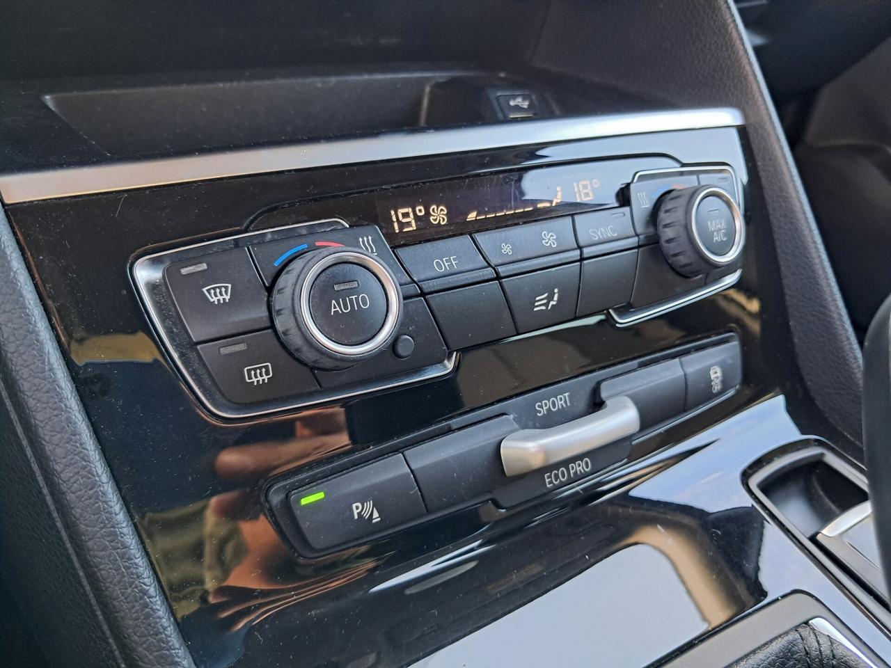 Bmw A. T. 218d*XDrive *FULL LED-NAVY-CRUISE*