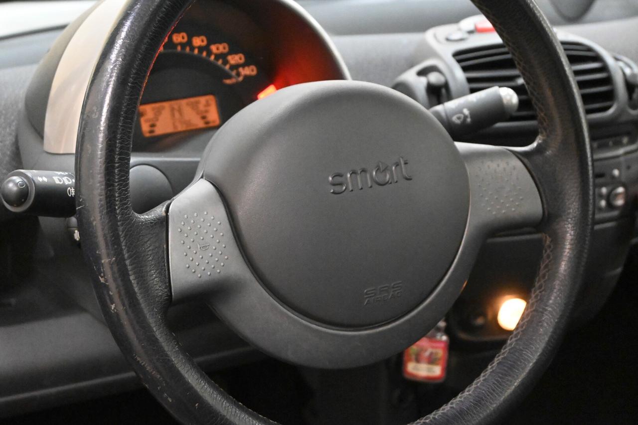 SMART fortwo 1ª serie fortwo 700 coupé passio...