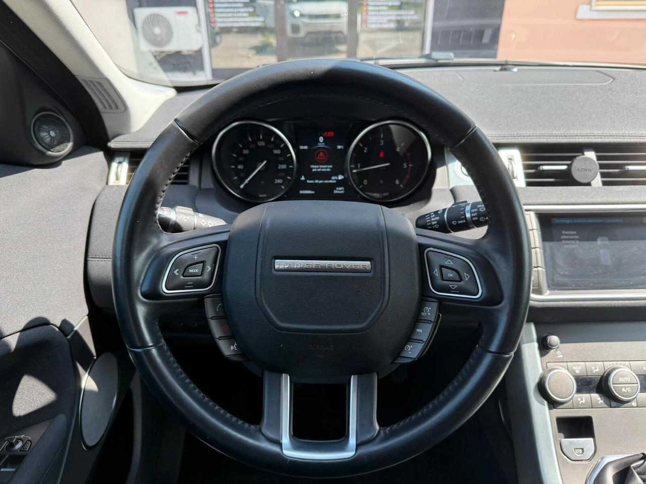 Land Rover Range Evoque 2.0 TD4 150 CV 5p. Pure