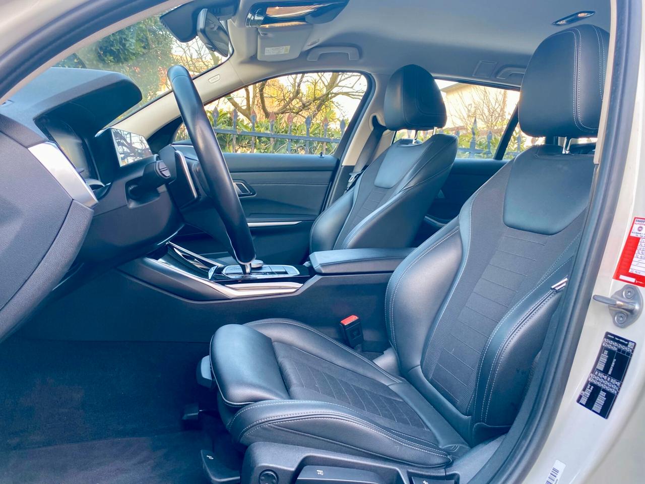 BMW 320 d Touring mhev 48V auto 190cv