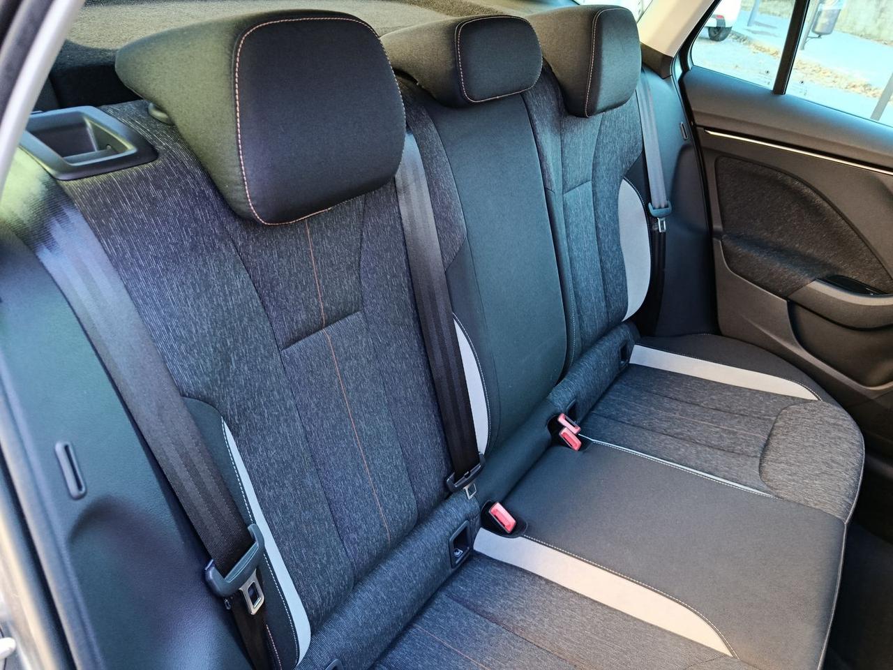 Skoda Kamiq Black Dots 1.0 TSI #8118