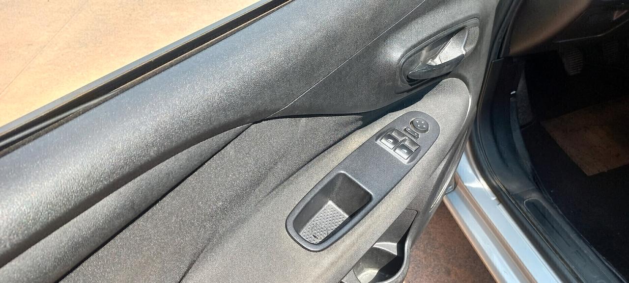 Fiat Punto 1.2 8V 5 porte Street