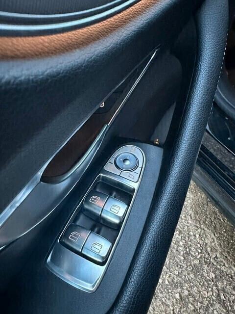 Mercedes-benz E 220 d Auto Coupé Premium Plus AMG - NIGHT PACK - FULL - CASA MADRE - RESTYLING