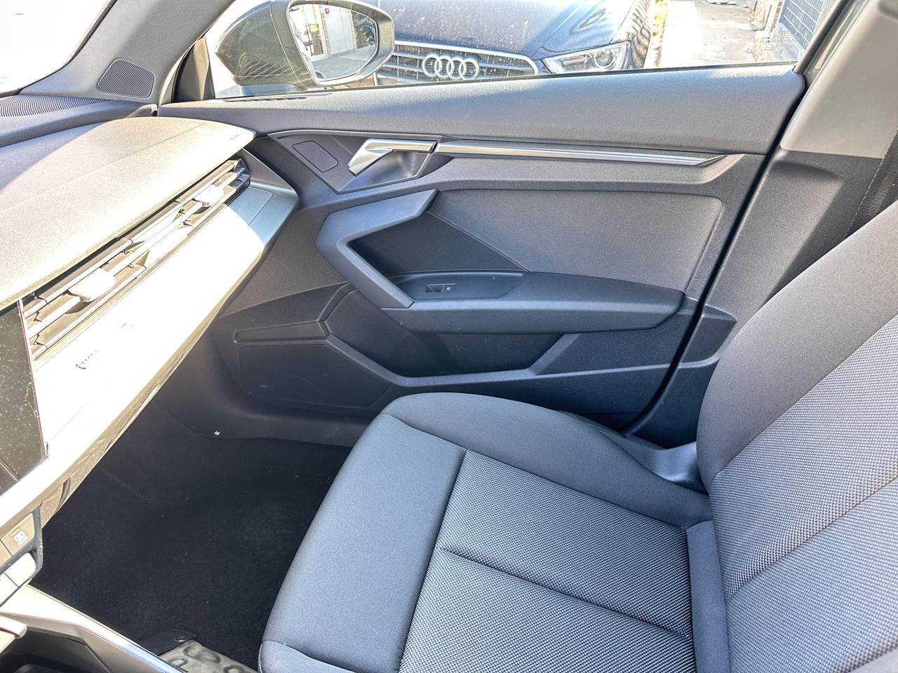 Audi A3 SPB S tronic Business Advanced-2022 MATRIX/VIRTUAL