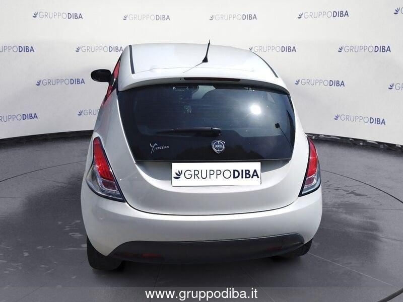 Lancia Ypsilon III 2011 Benzina 1.2 8v Silver s&s 69cv