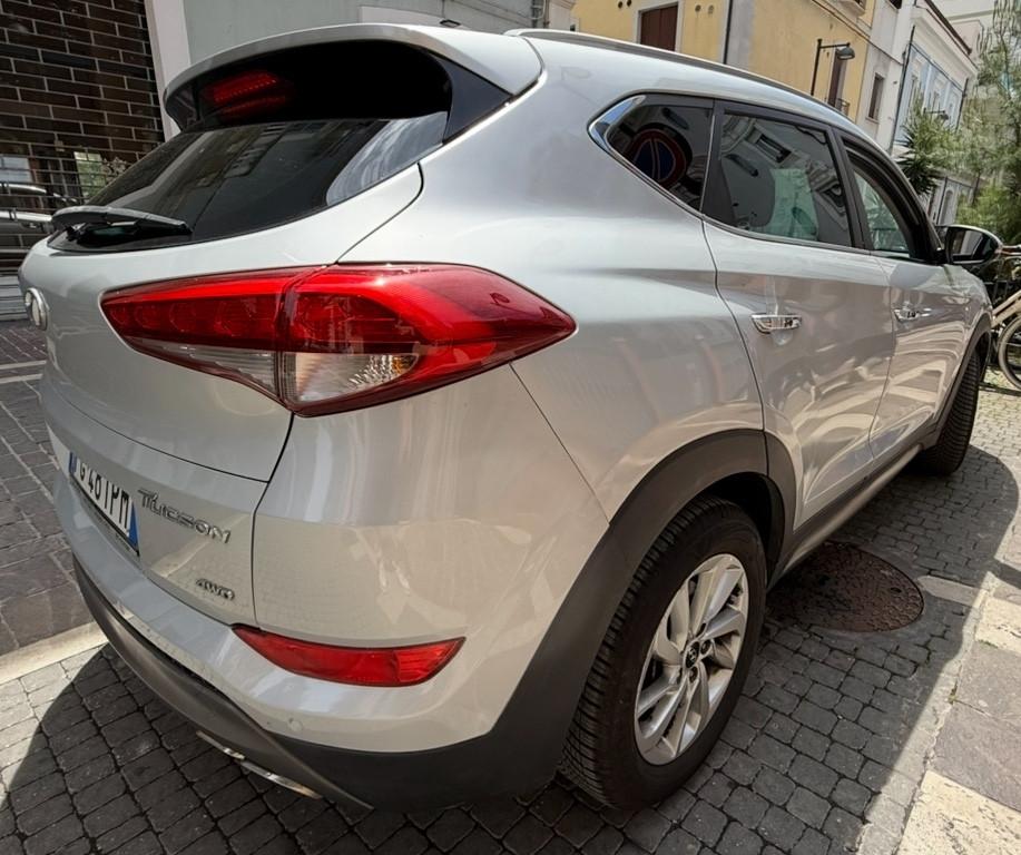 Qualitycars Pescara propone Hyundai Tucson 2.0 CRDi 4WD aut. Comfort