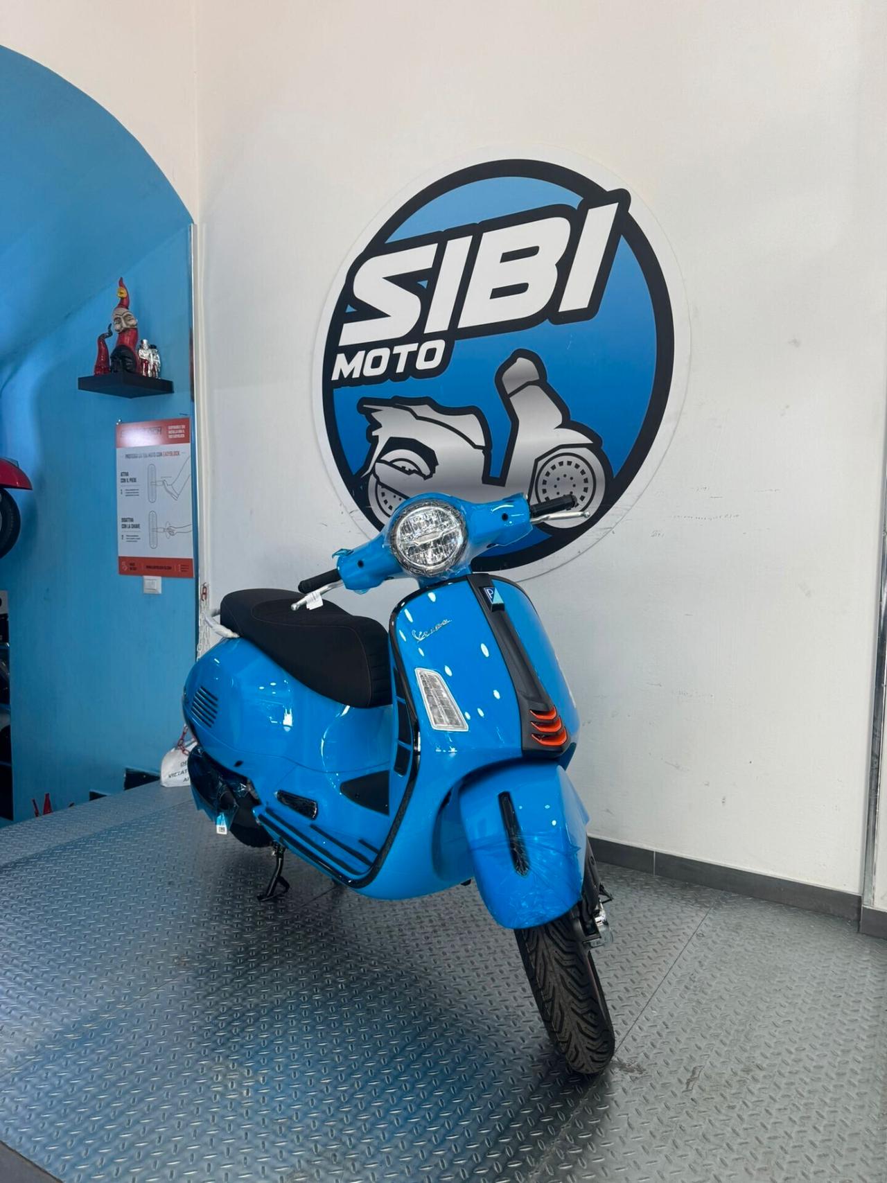 Piaggio Vespa 310 GTS SUPER