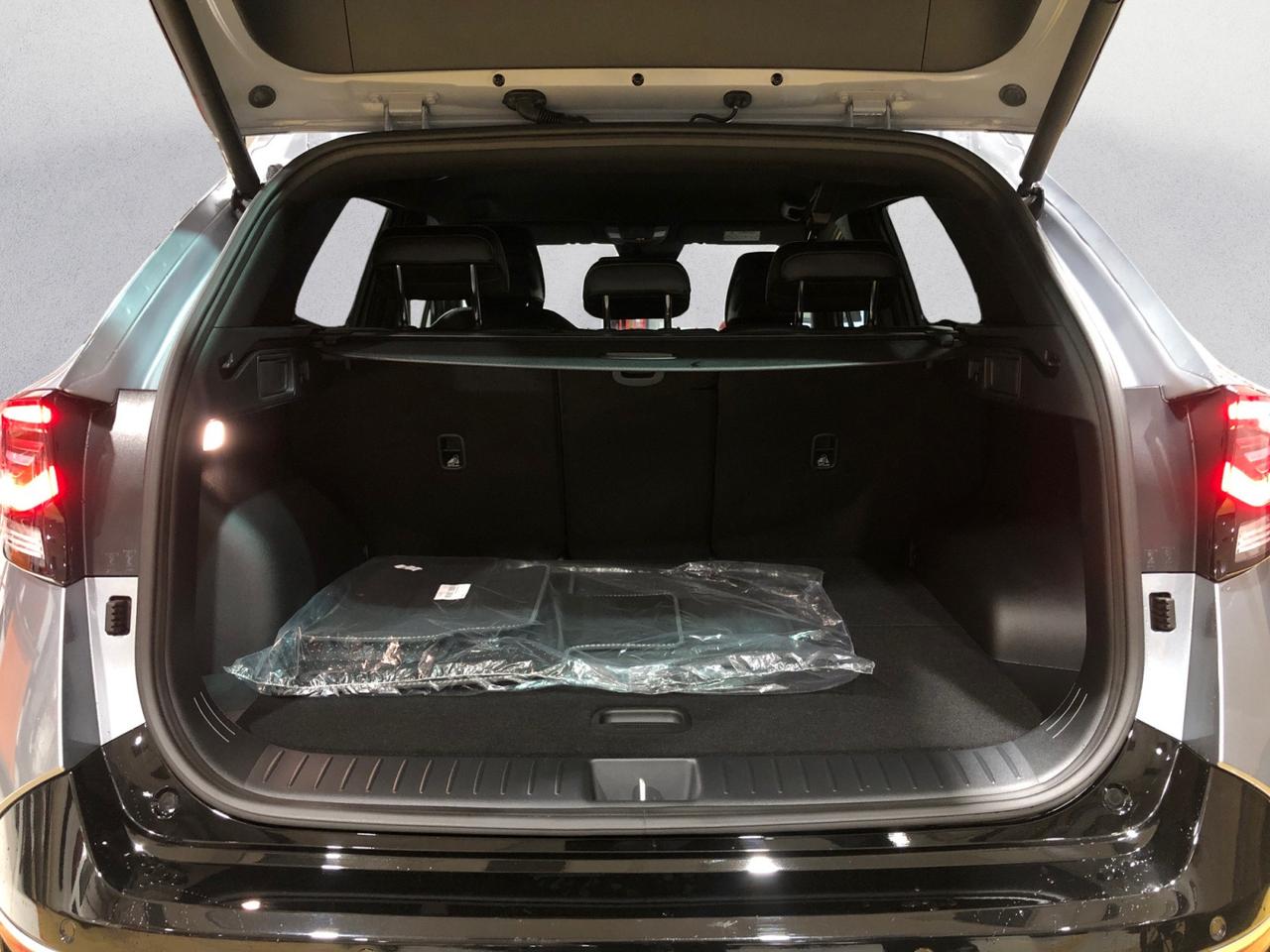 KIA SPORTAGE MY25 1.6 HEV GTL TT SPT