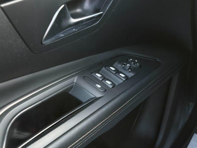PEUGEOT 3008 1.5BlueHDi 130 GT Line *TETTO*